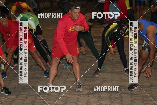Buy your photos of the eventNight Run Carmo do Cajuru on Fotop