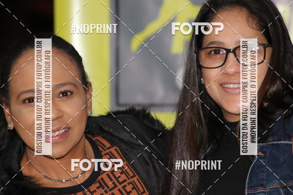 Buy your photos of the eventNight Run Carmo do Cajuru on Fotop