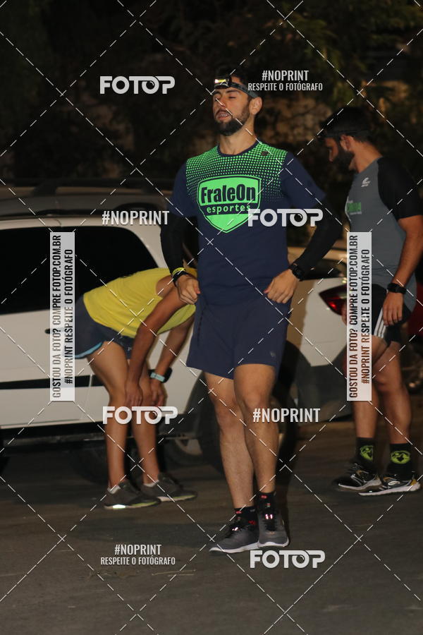 Buy your photos of the eventNight Run Carmo do Cajuru on Fotop