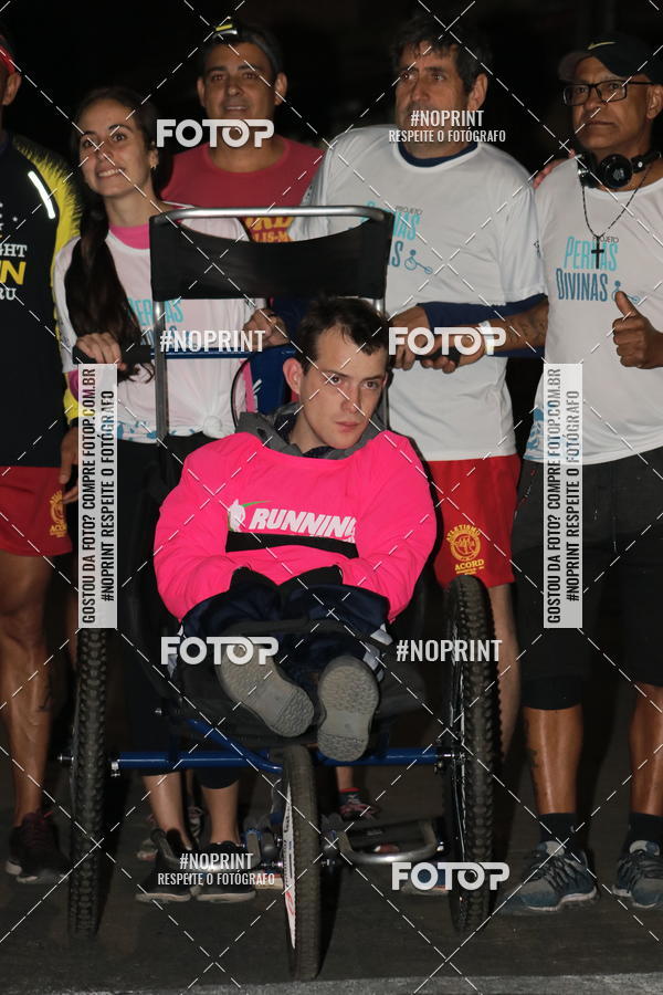 Buy your photos of the eventNight Run Carmo do Cajuru on Fotop