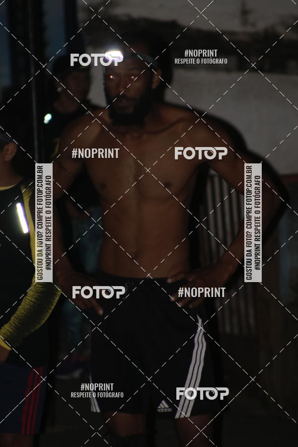 Buy your photos of the eventNight Run Carmo do Cajuru on Fotop