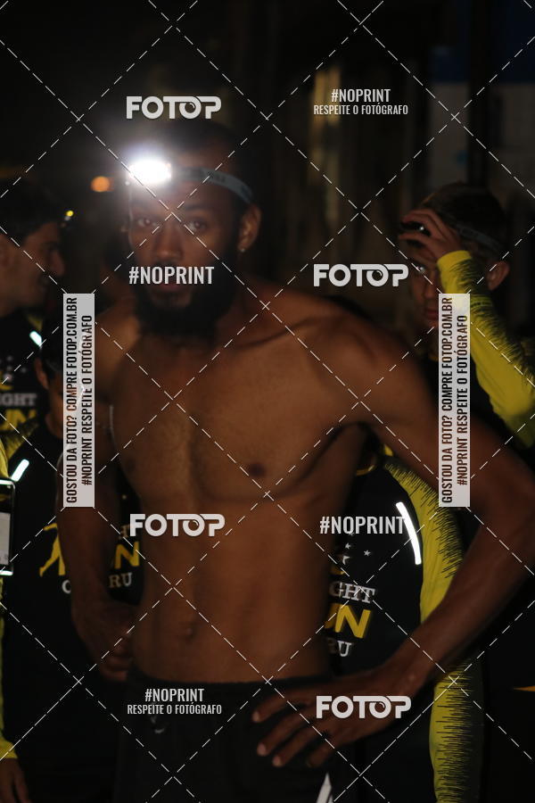 Buy your photos of the eventNight Run Carmo do Cajuru on Fotop