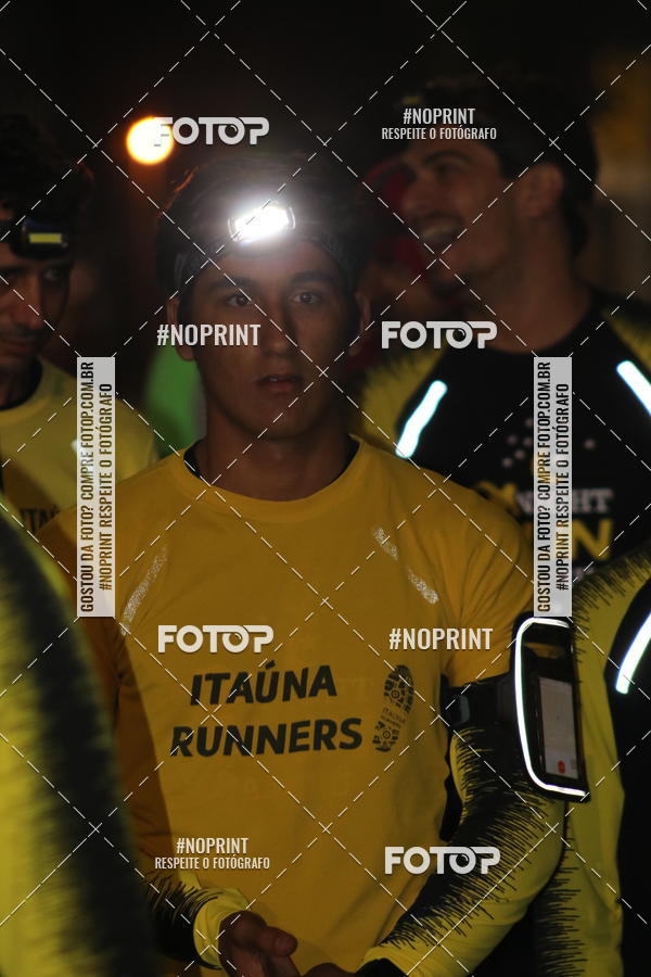 Buy your photos of the eventNight Run Carmo do Cajuru on Fotop
