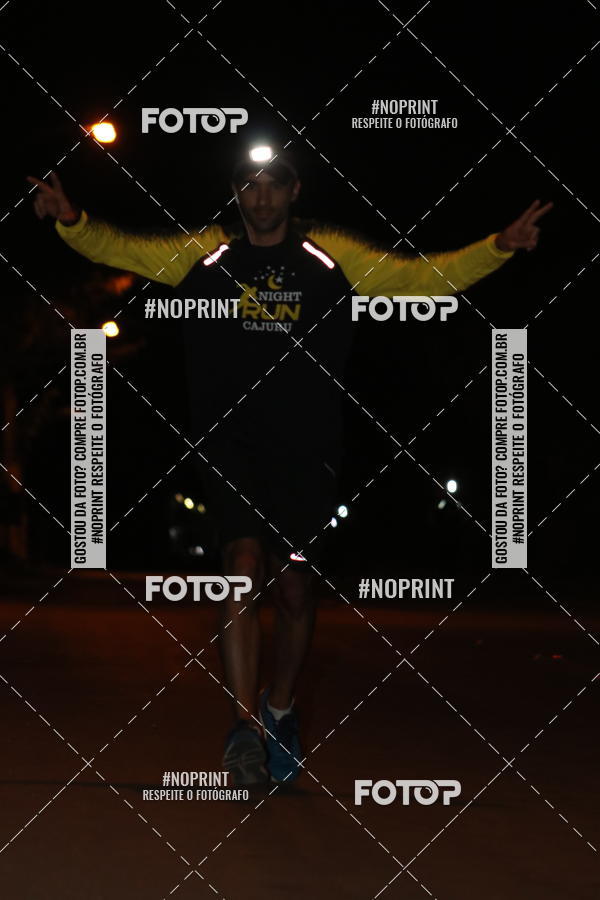 Buy your photos of the eventNight Run Carmo do Cajuru on Fotop