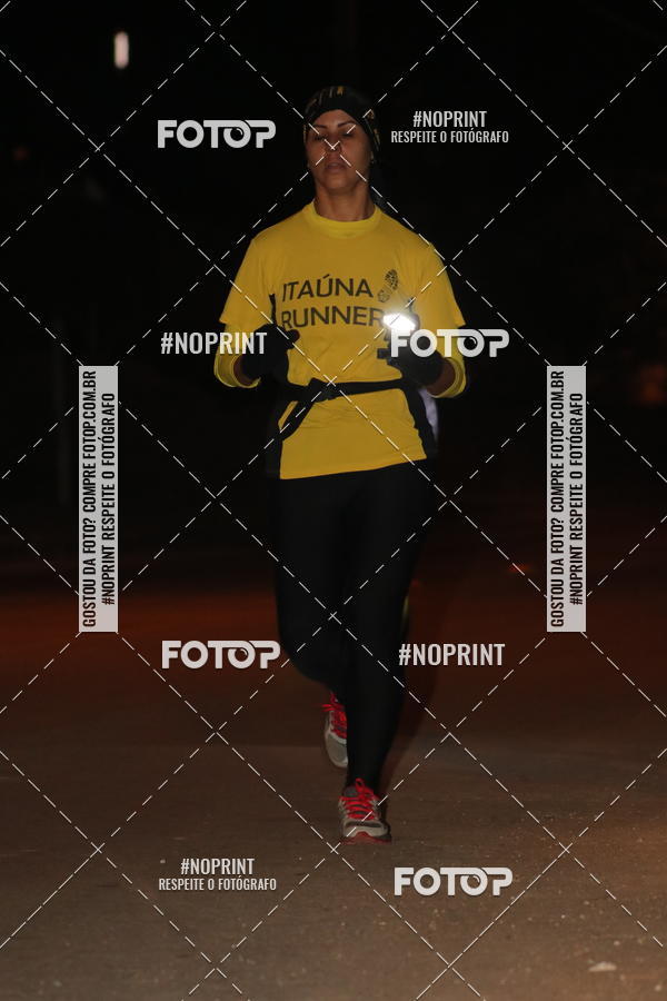 Buy your photos of the eventNight Run Carmo do Cajuru on Fotop