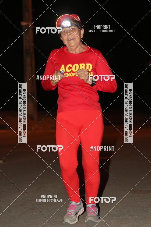 Buy your photos of the eventNight Run Carmo do Cajuru on Fotop