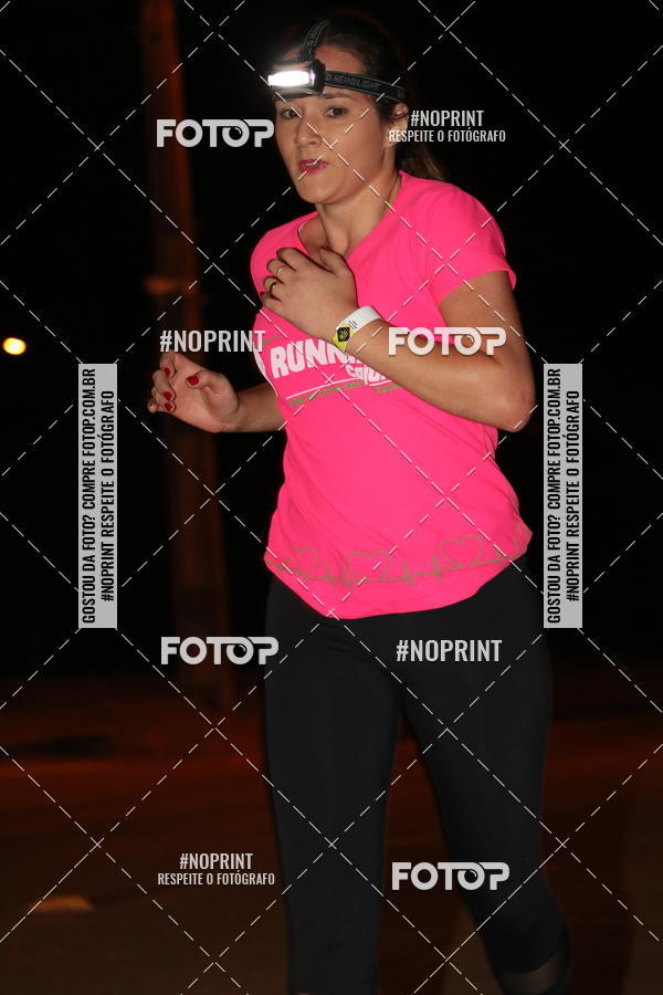 Buy your photos of the eventNight Run Carmo do Cajuru on Fotop