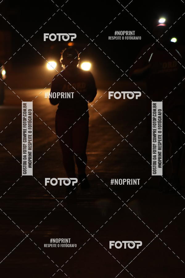 Buy your photos of the eventNight Run Carmo do Cajuru on Fotop