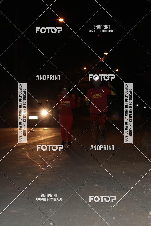 Buy your photos of the eventNight Run Carmo do Cajuru on Fotop