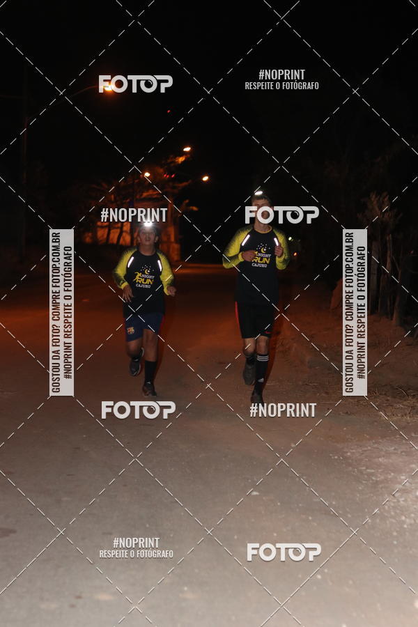 Buy your photos of the eventNight Run Carmo do Cajuru on Fotop