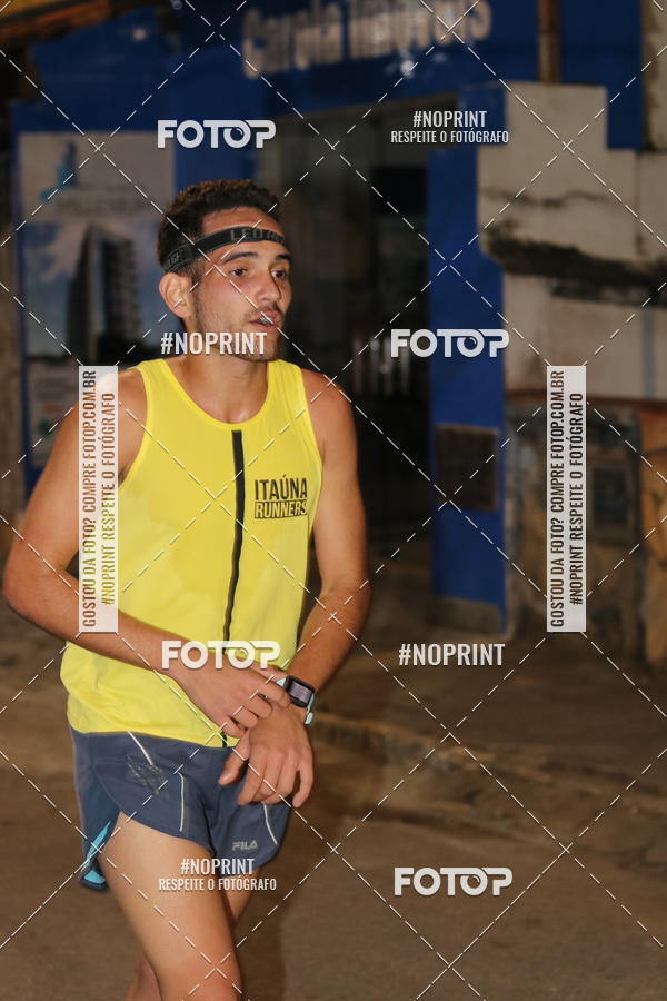 Buy your photos of the eventNight Run Carmo do Cajuru on Fotop