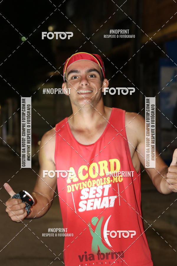 Buy your photos of the eventNight Run Carmo do Cajuru on Fotop