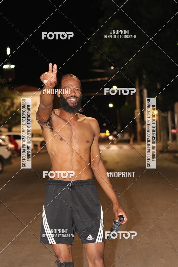 Buy your photos of the eventNight Run Carmo do Cajuru on Fotop