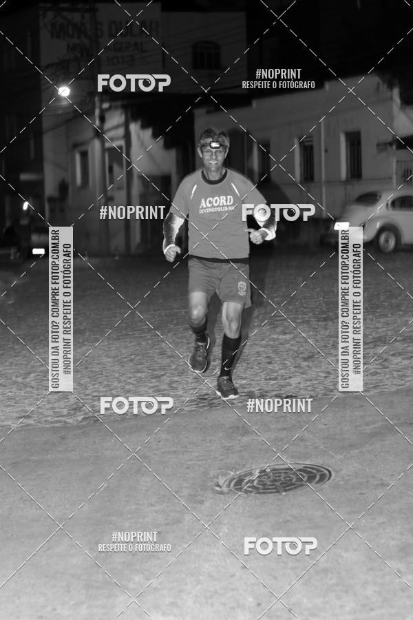 Buy your photos of the eventNight Run Carmo do Cajuru on Fotop