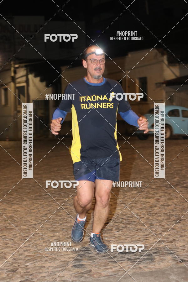 Buy your photos of the eventNight Run Carmo do Cajuru on Fotop