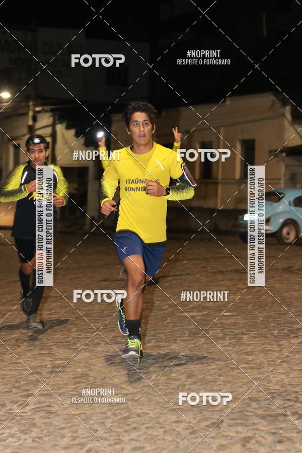 Buy your photos of the eventNight Run Carmo do Cajuru on Fotop