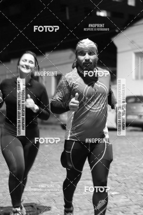 Buy your photos of the eventNight Run Carmo do Cajuru on Fotop