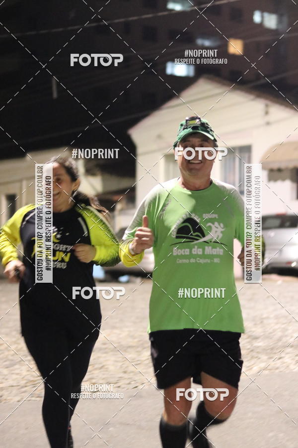 Buy your photos of the eventNight Run Carmo do Cajuru on Fotop