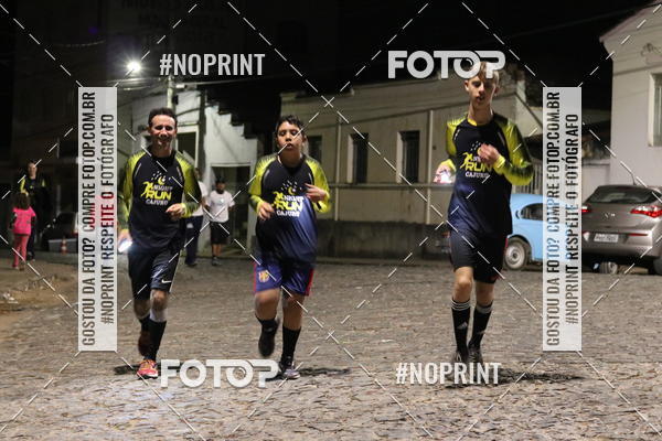 Buy your photos of the eventNight Run Carmo do Cajuru on Fotop