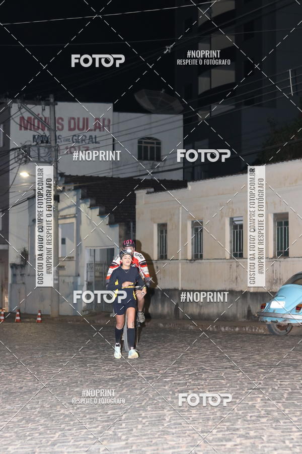 Buy your photos of the eventNight Run Carmo do Cajuru on Fotop