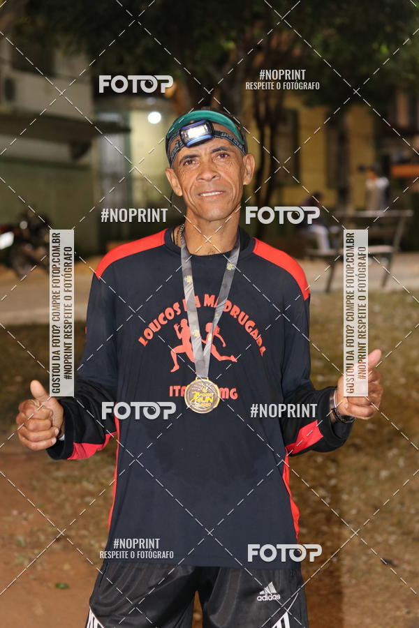 Buy your photos of the eventNight Run Carmo do Cajuru on Fotop