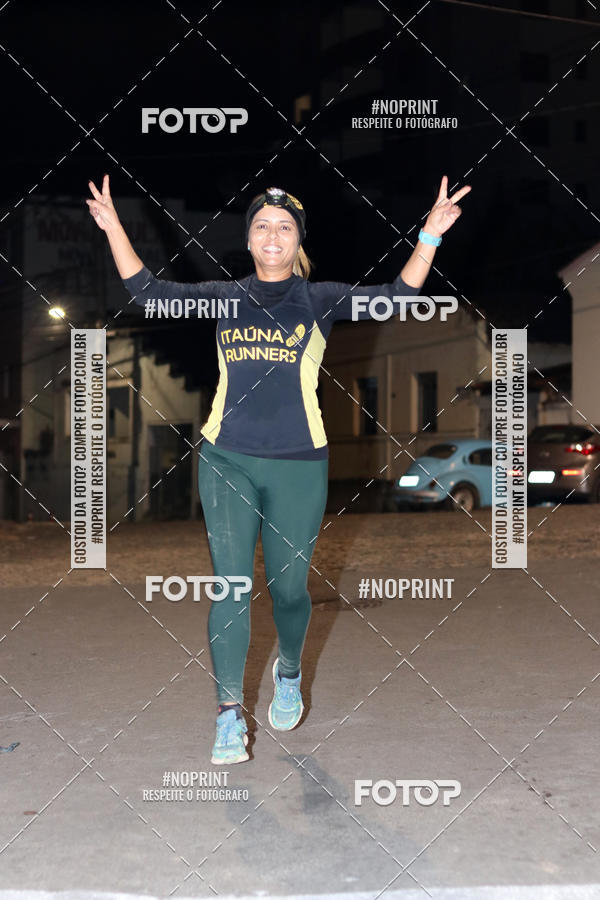Buy your photos of the eventNight Run Carmo do Cajuru on Fotop