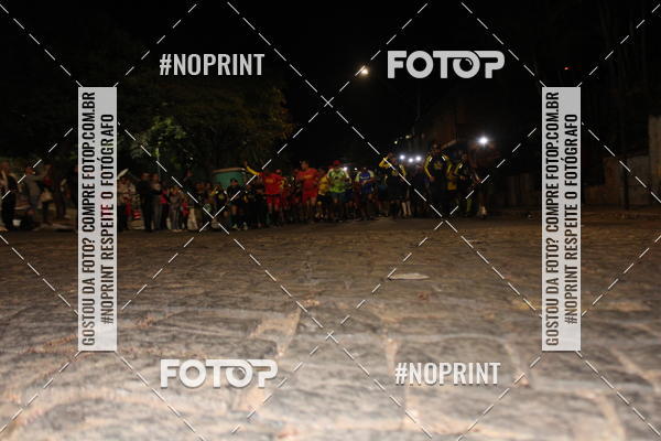 Buy your photos of the eventNight Run Carmo do Cajuru on Fotop