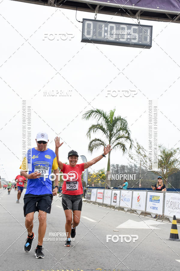 Buy your photos of the eventRun Aruja 2019 on Fotop