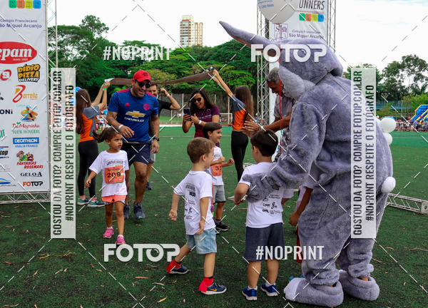 Buy your photos of the eventCIRCUITO SAMPARUNNERS KIDS DE CORRIDA INFANTIL-  ETAPA PSCOA  on Fotop
