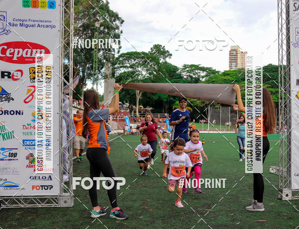 Buy your photos of the eventCIRCUITO SAMPARUNNERS KIDS DE CORRIDA INFANTIL-  ETAPA PSCOA  on Fotop