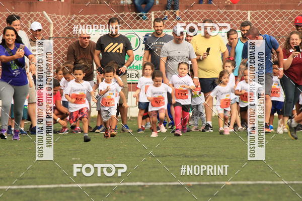 Buy your photos of the eventCIRCUITO SAMPARUNNERS KIDS DE CORRIDA INFANTIL-  ETAPA PSCOA  on Fotop