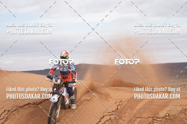 Buy your photos of the eventMerzouga 2019 on Fotop