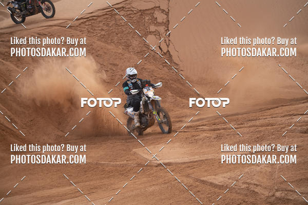 Buy your photos of the eventMerzouga 2019 on Fotop