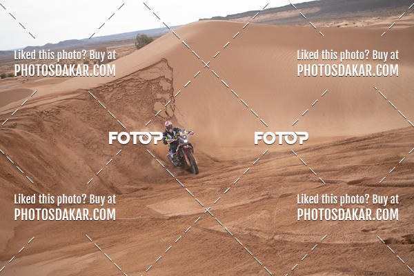 Buy your photos of the eventMerzouga 2019 on Fotop