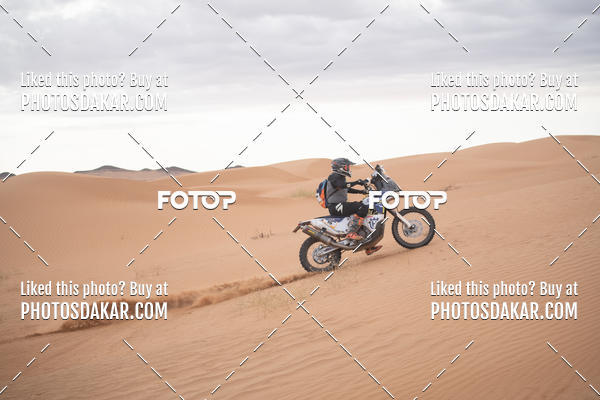 Buy your photos of the eventMerzouga 2019 on Fotop