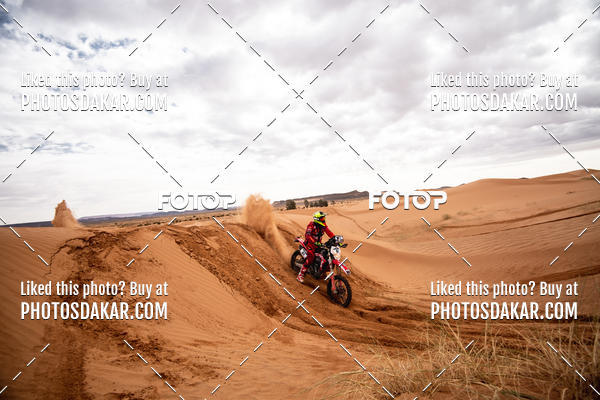 Buy your photos of the eventMerzouga 2019 on Fotop