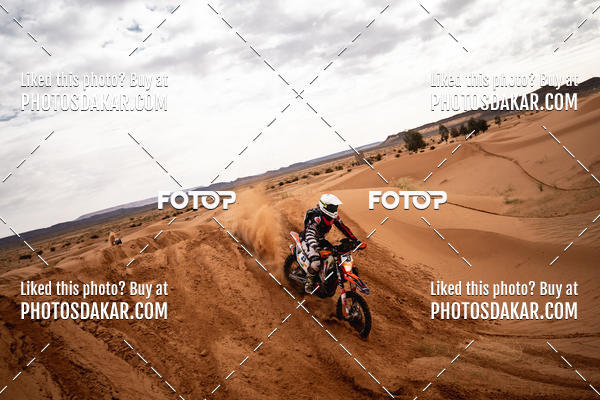 Buy your photos of the eventMerzouga 2019 on Fotop