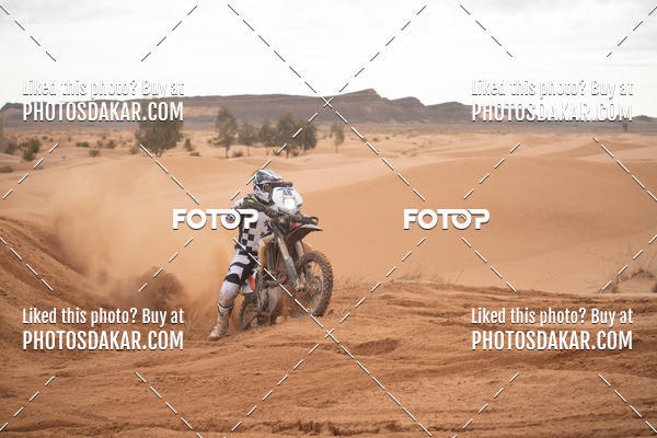 Buy your photos of the eventMerzouga 2019 on Fotop