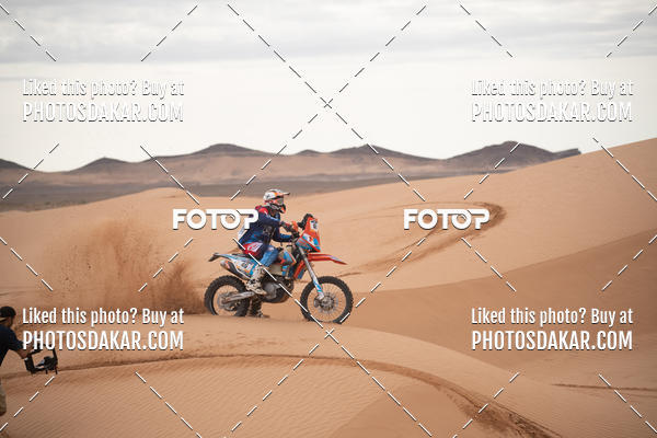 Buy your photos of the eventMerzouga 2019 on Fotop