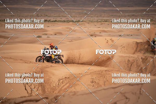Buy your photos of the eventMerzouga 2019 on Fotop