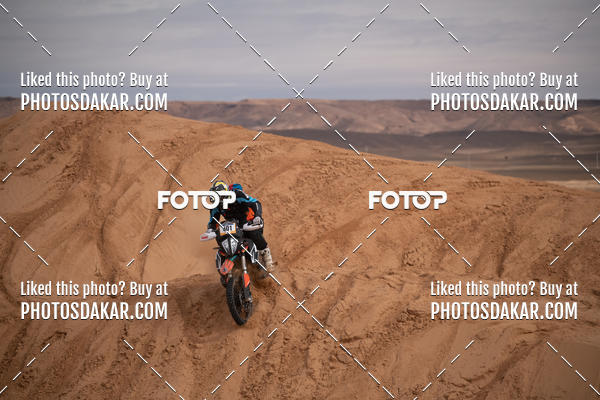 Buy your photos of the eventMerzouga 2019 on Fotop