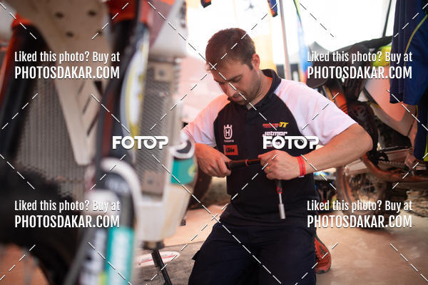 Buy your photos of the eventMerzouga 2019 on Fotop