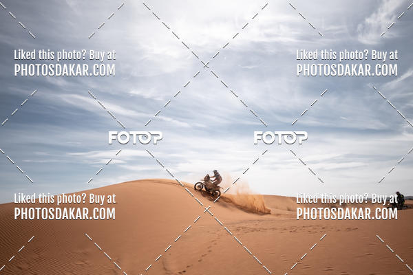 Buy your photos of the eventMerzouga 2019 on Fotop