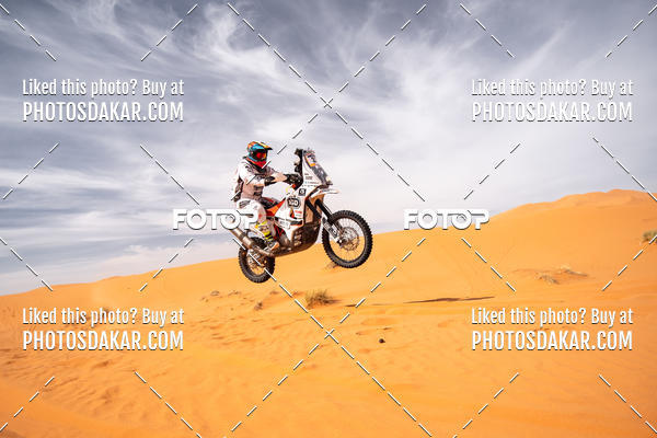 Buy your photos of the eventMerzouga 2019 on Fotop