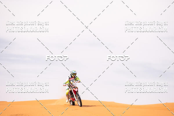 Buy your photos of the eventMerzouga 2019 on Fotop
