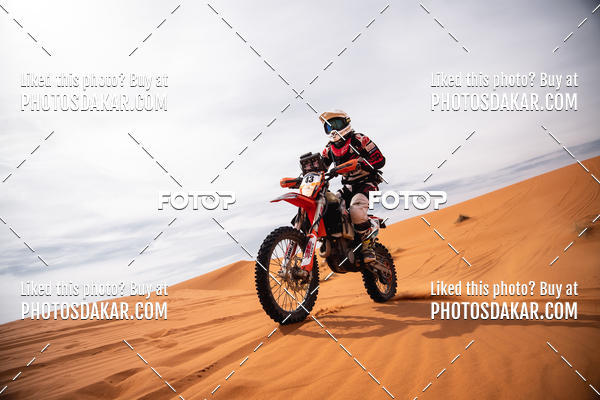 Buy your photos of the eventMerzouga 2019 on Fotop