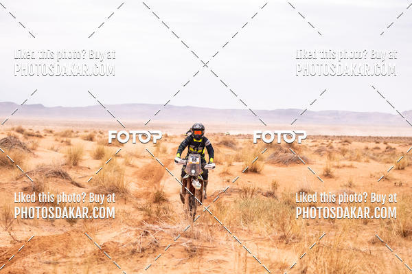 Buy your photos of the eventMerzouga 2019 on Fotop