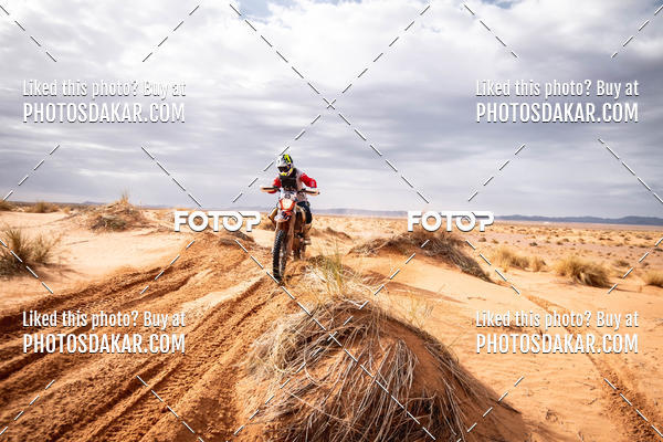 Buy your photos of the eventMerzouga 2019 on Fotop
