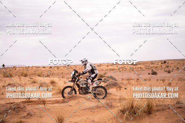 Buy your photos of the eventMerzouga 2019 on Fotop
