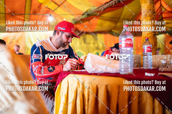 Buy your photos of the eventMerzouga 2019 on Fotop